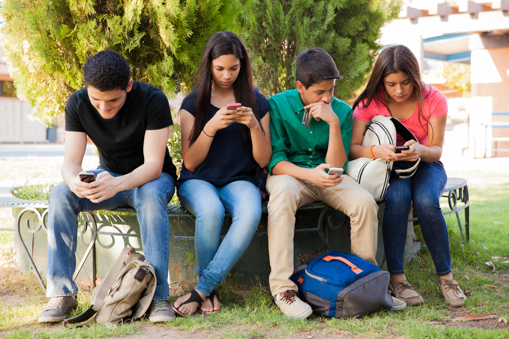 cell phones banned in school